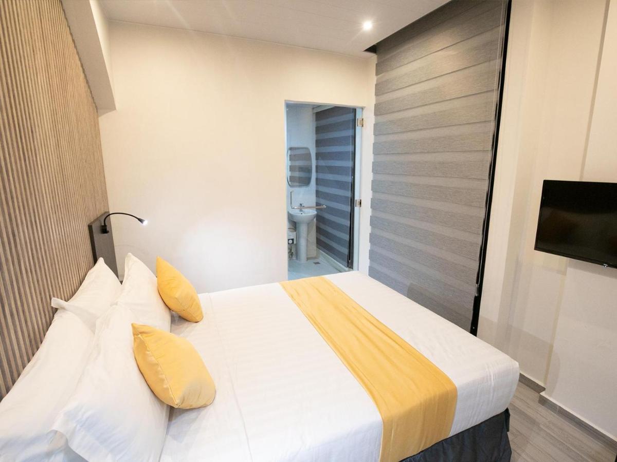 City Pod Hotel Cebu Stadt Exterior foto