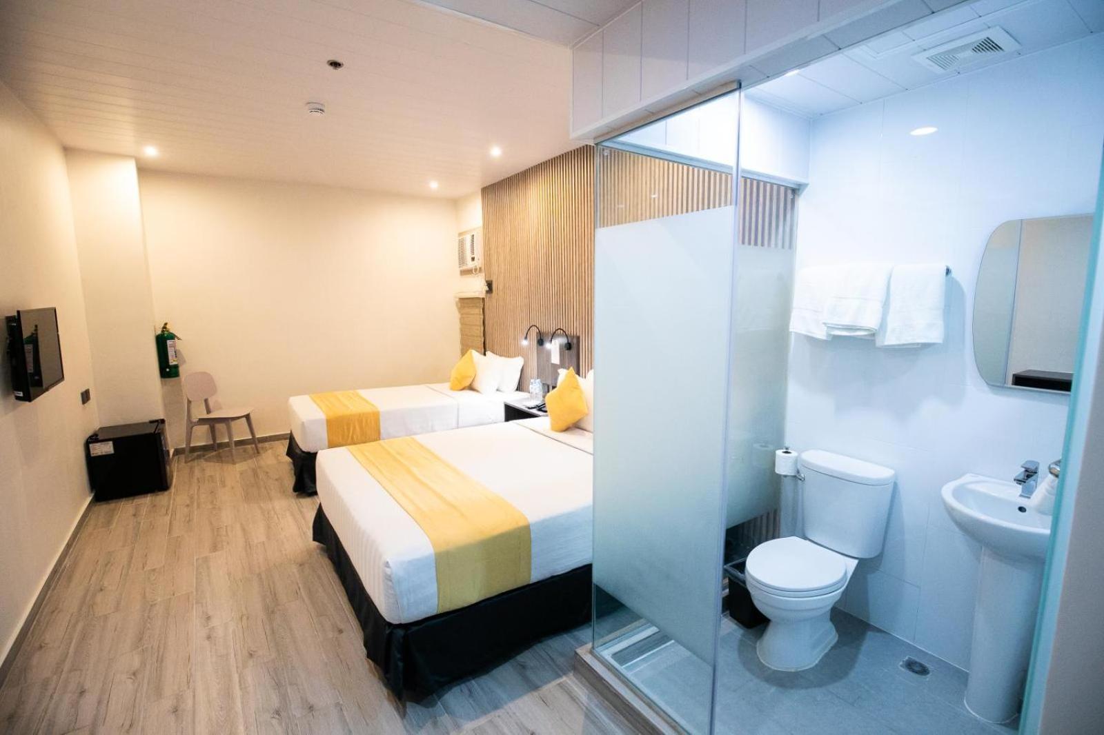 City Pod Hotel Cebu Stadt Exterior foto