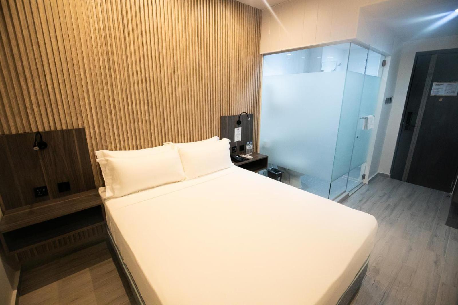 City Pod Hotel Cebu Stadt Exterior foto